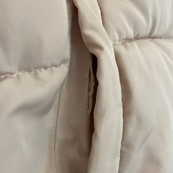 Cream Buttoned Down Puffer - Picture 4 of 4